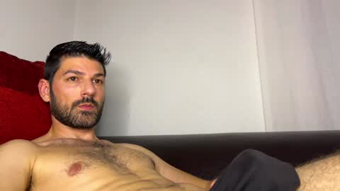 Snapshot of sexfriendch chatting on 01-08-25, 06:52 Lucenzo online show from 01-08-25, 06:52