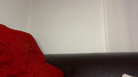 Snapshot of sexfriendch chatting on 01-28-25, 03:15 Lucenzo online show from 01-28-25, 03:15