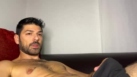 Snapshot of sexfriendch chatting on 09-27-25, 12:15 Lucenzo online show from 09-27-25, 12:15