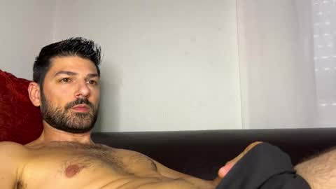 Snapshot of sexfriendch chatting on 10-04-25, 04:05 Lucenzo online show from 10-04-25, 04:05