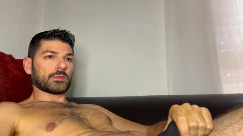 Snapshot of sexfriendch chatting on 10-15-25, 09:20 Lucenzo online show from 10-15-25, 09:20