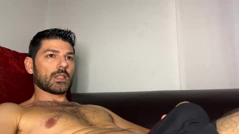 Snapshot of sexfriendch chatting on 11-23-25, 03:34 Lucenzo online show from 11-23-25, 03:34