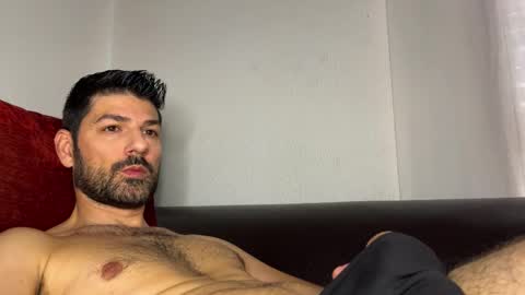 Snapshot of sexfriendch chatting on 11-26-25, 10:05 Lucenzo online show from 11-26-25, 10:05