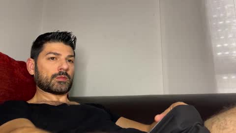 Snapshot of sexfriendch chatting on 11-29-25, 09:56 Lucenzo online show from 11-29-25, 09:56