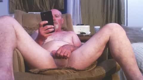 Snapshot of sexjunkie8 chatting on 12-19-24, 07:07 Sex Junkie online show from 12-19-24, 07:07