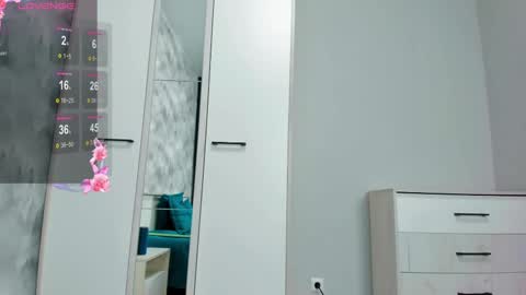 Snapshot of sexkarina1 chatting on 03-01-25, 03:38 Sex Kari online show from 03-01-25, 03:38