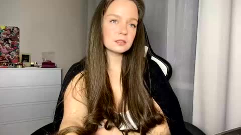 My name is Mia whats yours online show from 12-24-24, 07:11