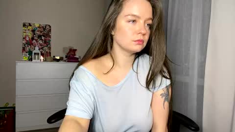 My name is Mia whats yours online show from 02-08-25, 01:33