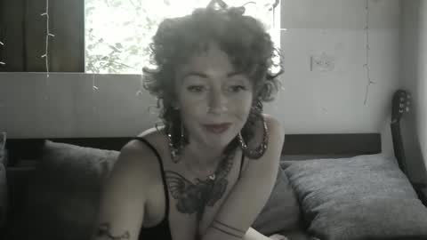 Trixy Rose online show from 01-11-25, 09:15