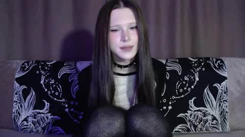 Snapshot of sexpired_princess chatting on 11-23-25, 04:34 Nextdoor Princess online show from 11-23-25, 04:34