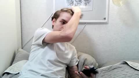 Jennis and OliverPvt is open online show from 04-27-26, 07:01