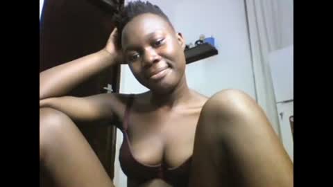 Snapshot of sexqueen02 chatting on 01-26-25, 03:27 sexqueen02 online show from 01-26-25, 03:27