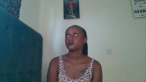 Snapshot of sexsy_sally chatting on 02-07-25, 06:45 sexsysally online show from 02-07-25, 06:45