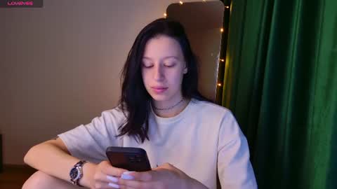 Snapshot of sextezi chatting on 07-15-26, 08:47 sextezi online show from 07-15-26, 08:47