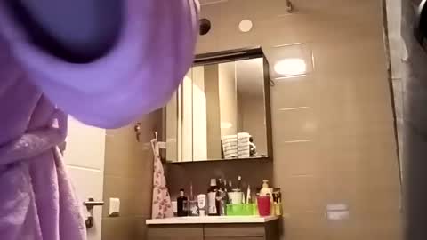 Snapshot of sexualangel chatting on 02-16-25, 10:21 Verona online show from 02-16-25, 10:21