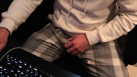 Snapshot of sexualtension229 chatting on 05-11-26, 11:02 Sexual Tension online show from 05-11-26, 11:02