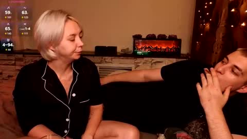 Snapshot of sexvibecouple chatting on 11-01-25, 10:34 sexvibecouple online show from 11-01-25, 10:34