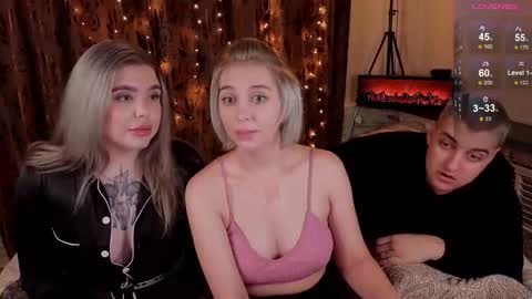 Snapshot of sexvibecouple chatting on 01-14-26, 09:42 sexvibecouple online show from 01-14-26, 09:42