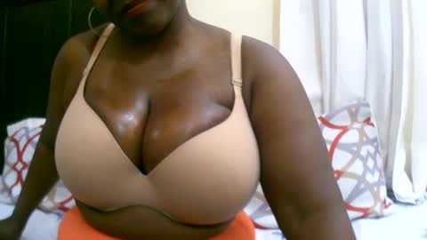 Snapshot of sexxi_ebony chatting on 10-01-25, 07:36 sexxi_ebony online show from 10-01-25, 07:36