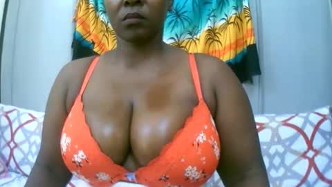 Snapshot of sexxi_ebony chatting on 12-02-25, 01:50 sexxi_ebony online show from 12-02-25, 01:50