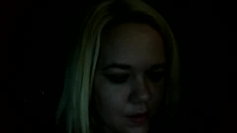 Snapshot of sexxiibossbabe chatting on 12-15-25, 12:09 sexxiibossbabe online show from 12-15-25, 12:09