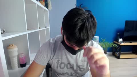 Tommy online show from 01-22-25, 03:40