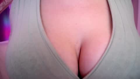 Snapshot of sexxxyprincess chatting on 01-12-25, 05:24 Princess online show from 01-12-25, 05:24