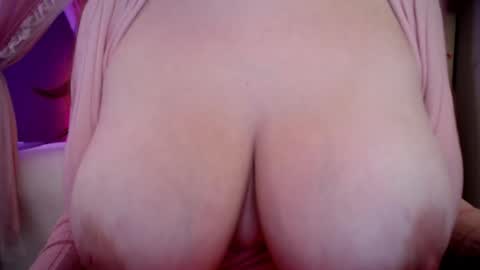 Snapshot of sexxxyprincess chatting on 01-24-25, 05:53 Princess online show from 01-24-25, 05:53