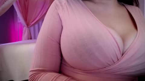 Snapshot of sexxxyprincess chatting on 02-13-25, 02:34 Princess online show from 02-13-25, 02:34