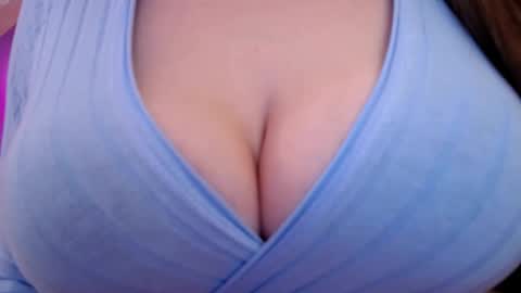 Snapshot of sexxxyprincess chatting on 03-09-25, 03:54 Princess online show from 03-09-25, 03:54