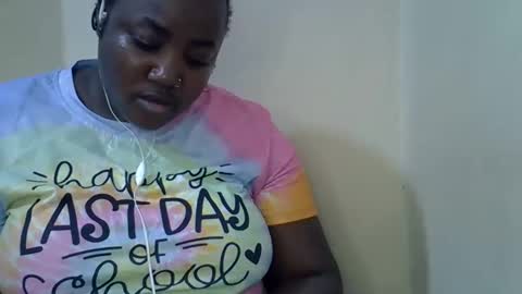 Snapshot of sexxy_bree chatting on 09-13-25, 09:36 sexxy_bree online show from 09-13-25, 09:36