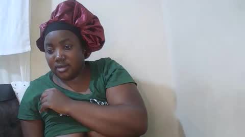 Snapshot of sexxy_bree chatting on 09-17-25, 09:49 sexxy_bree online show from 09-17-25, 09:49