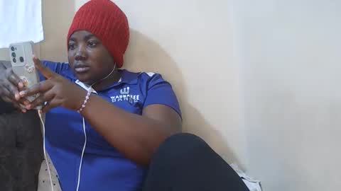 Snapshot of sexxy_bree chatting on 10-05-25, 07:56 sexxy_bree online show from 10-05-25, 07:56