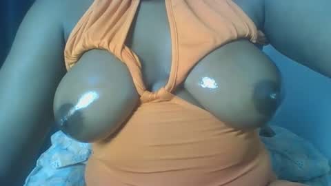Gigie online show from 05-11-26, 04:37