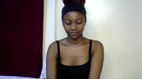 Snapshot of sexxy_divaa chatting on 02-24-26, 09:35 vicky online show from 02-24-26, 09:35