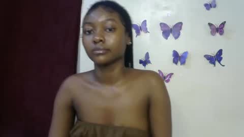 Snapshot of sexxy_divaa chatting on 05-06-26, 04:01 vicky online show from 05-06-26, 04:01