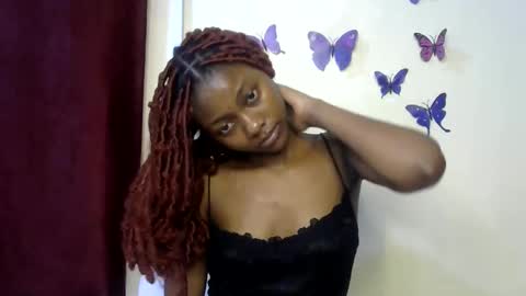 Snapshot of sexxy_divaa chatting on 05-22-26, 06:20 vicky online show from 05-22-26, 06:20
