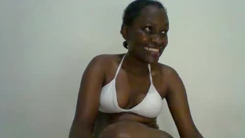 Snapshot of sexxy_kendrah chatting on 10-16-25, 06:53 lorna online show from 10-16-25, 06:53