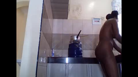 Snapshot of sexxy_liney chatting on 02-15-25, 10:22 sexxy_liney online show from 02-15-25, 10:22