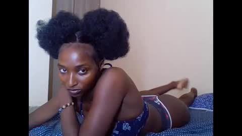 Snapshot of sexxy_liney chatting on 02-24-25, 11:54 sexxy_liney online show from 02-24-25, 11:54