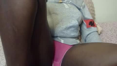 Snapshot of sexxy_maya1 chatting on 11-14-25, 11:13 sexxy_maya1 online show from 11-14-25, 11:13