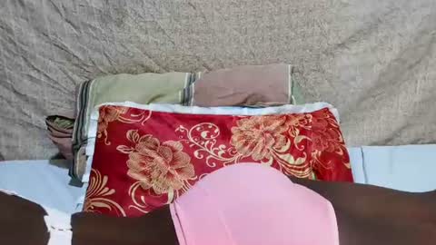 Snapshot of sexxy_maya1 chatting on 06-25-26, 05:12 sexxy_maya1 online show from 06-25-26, 05:12