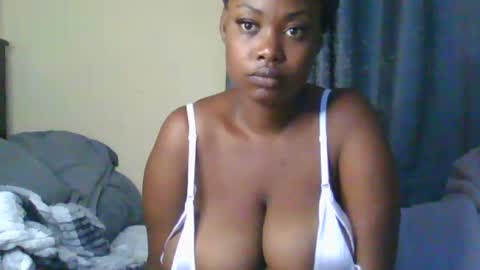 Snapshot of sexxy_mish chatting on 08-01-26, 04:56 sexxy_mish online show from 08-01-26, 04:56