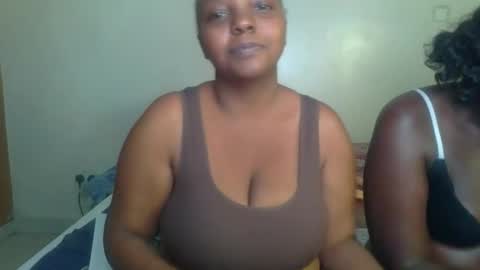 Snapshot of sexxy_surphire chatting on 09-24-25, 06:55 Sexxy surphire online show from 09-24-25, 06:55