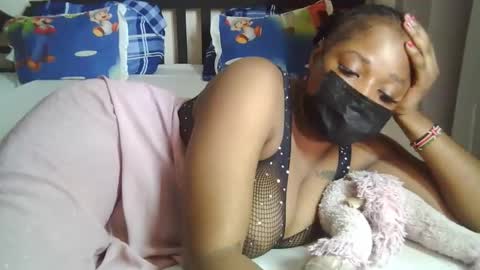 Snapshot of sexxybooty254 chatting on 02-26-26, 12:04 sexxybooty254 online show from 02-26-26, 12:04