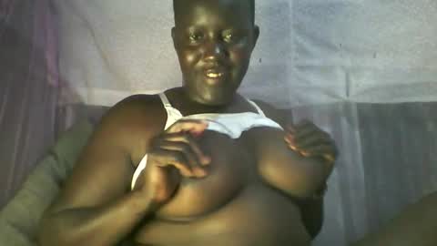 Snapshot of sexxychris123 chatting on 05-17-26, 02:35 24 online show from 05-17-26, 02:35