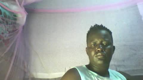 Snapshot of sexxychris123 chatting on 05-18-26, 04:07 24 online show from 05-18-26, 04:07