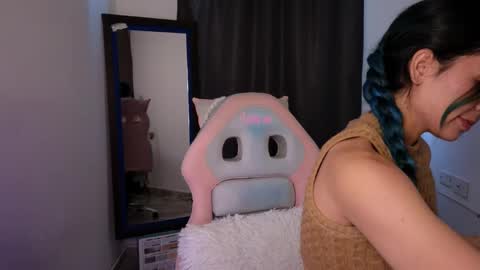  Angie   online show from 11-27-25, 11:12