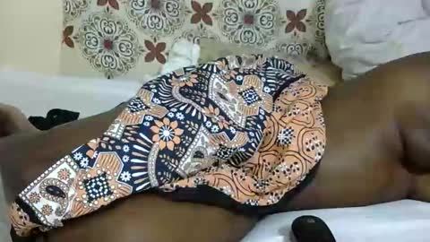 Snapshot of sexxymelanin73 chatting on 01-31-26, 07:45 Sexy Boobs online show from 01-31-26, 07:45