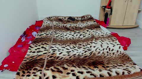 Snapshot of sexxymuscles4u chatting on 12-31-24, 12:57 Sexxymuscles4U online show from 12-31-24, 12:57